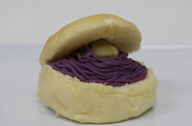 スイーツバーガー（紫芋＆リンゴ）